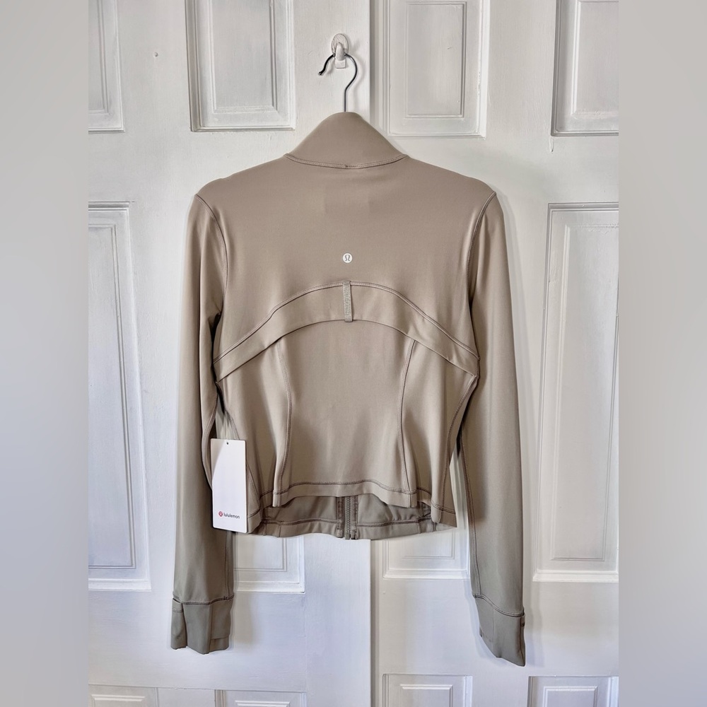 🆕Lululemon🍋Define Cropped Jacket Nulu Colour Warm Ash Grey - Picture 4 of 8